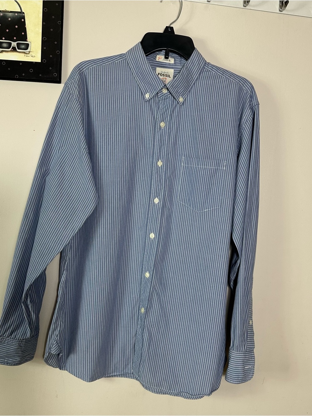 Fossil Men's Blue and White Striped Button-Up Shirt